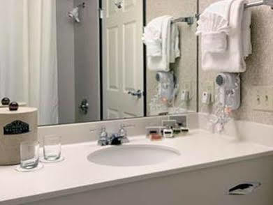 Wingate By Wyndham Cincinnati 3*
